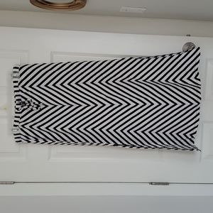 Jones New York Chevron Skirt